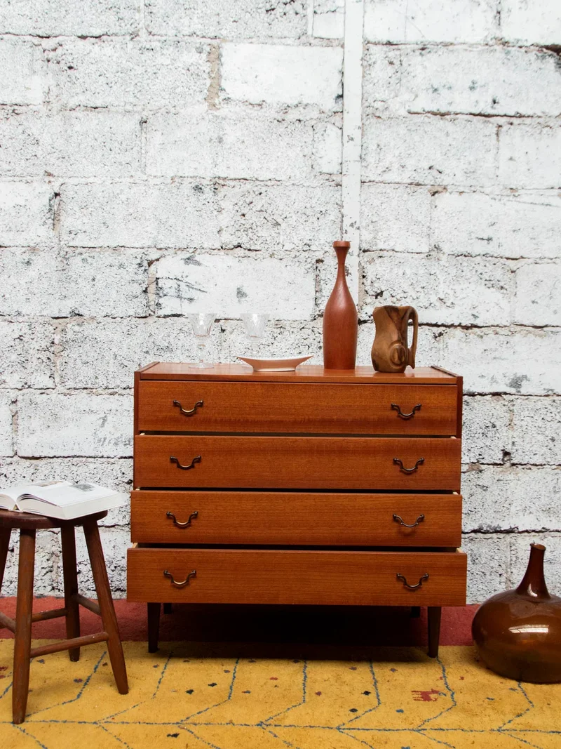 Olga, la commode en bois orangé N°409