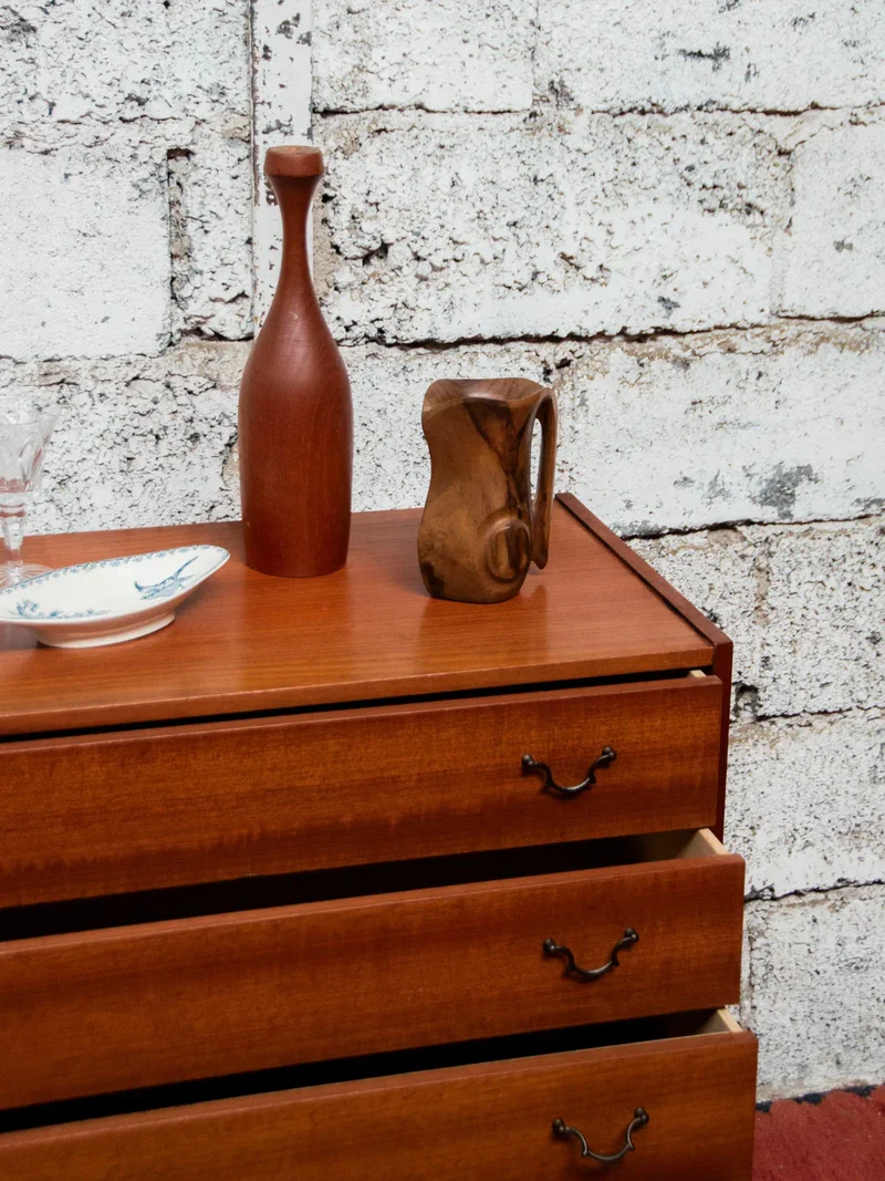 Olga, la commode en bois orangé N°409