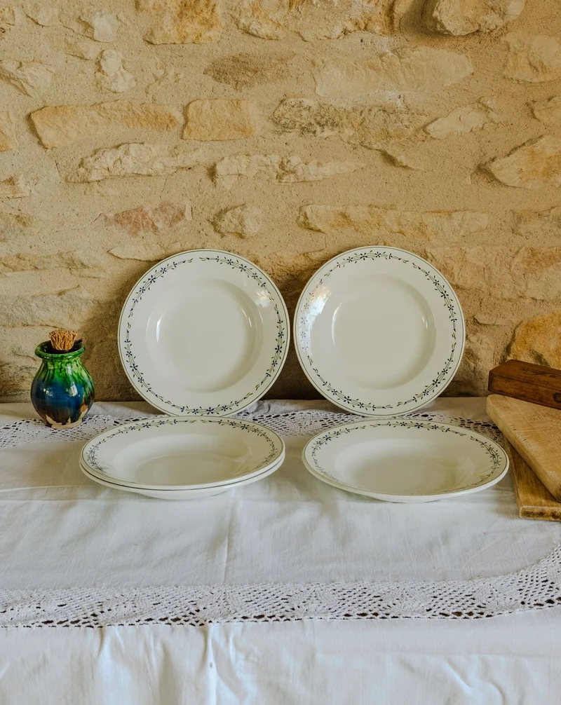 Antoinette, le lot de 5 assiettes creuses N°266