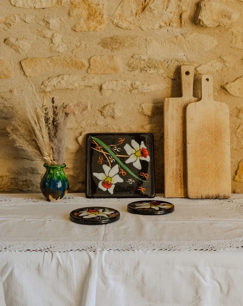Nestor, le lot de 3 dessous de plats en faïence N°598