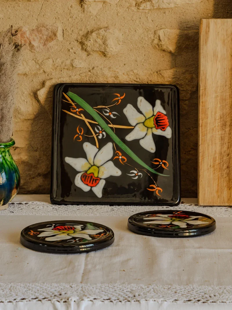 Nestor, le lot de 3 dessous de plats en faïence N°598