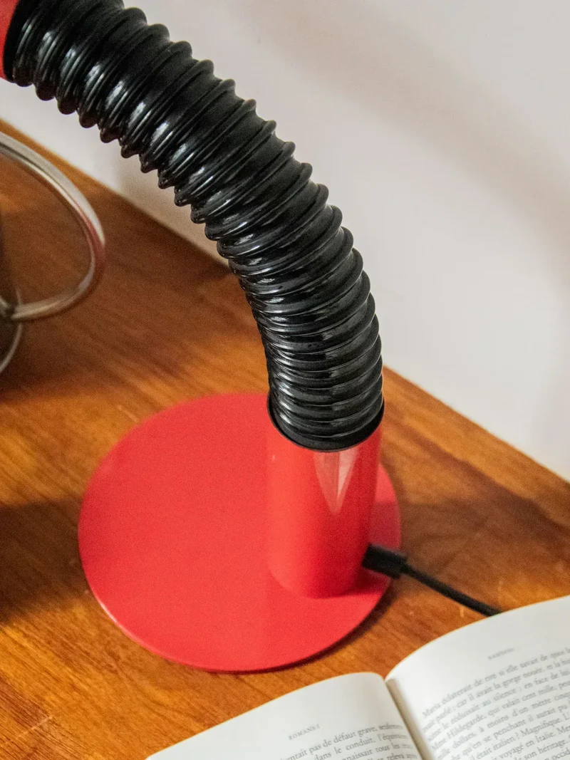 Julia, la lampe Targetti Sankey en métal rouge N°789