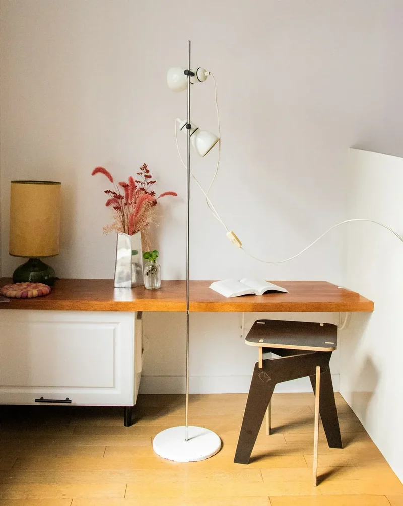 Julien, le grand lampadaire en métal blanc N°323