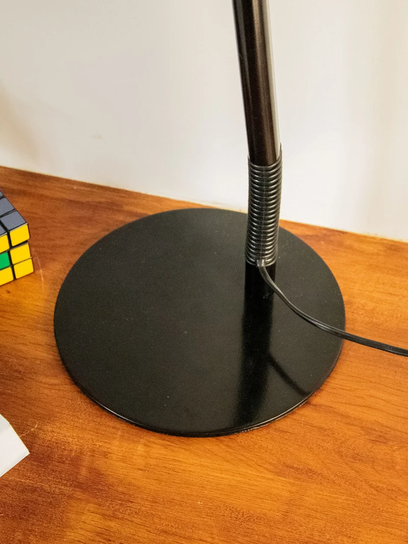 Julia, la lampe articulée en métal noir N°798