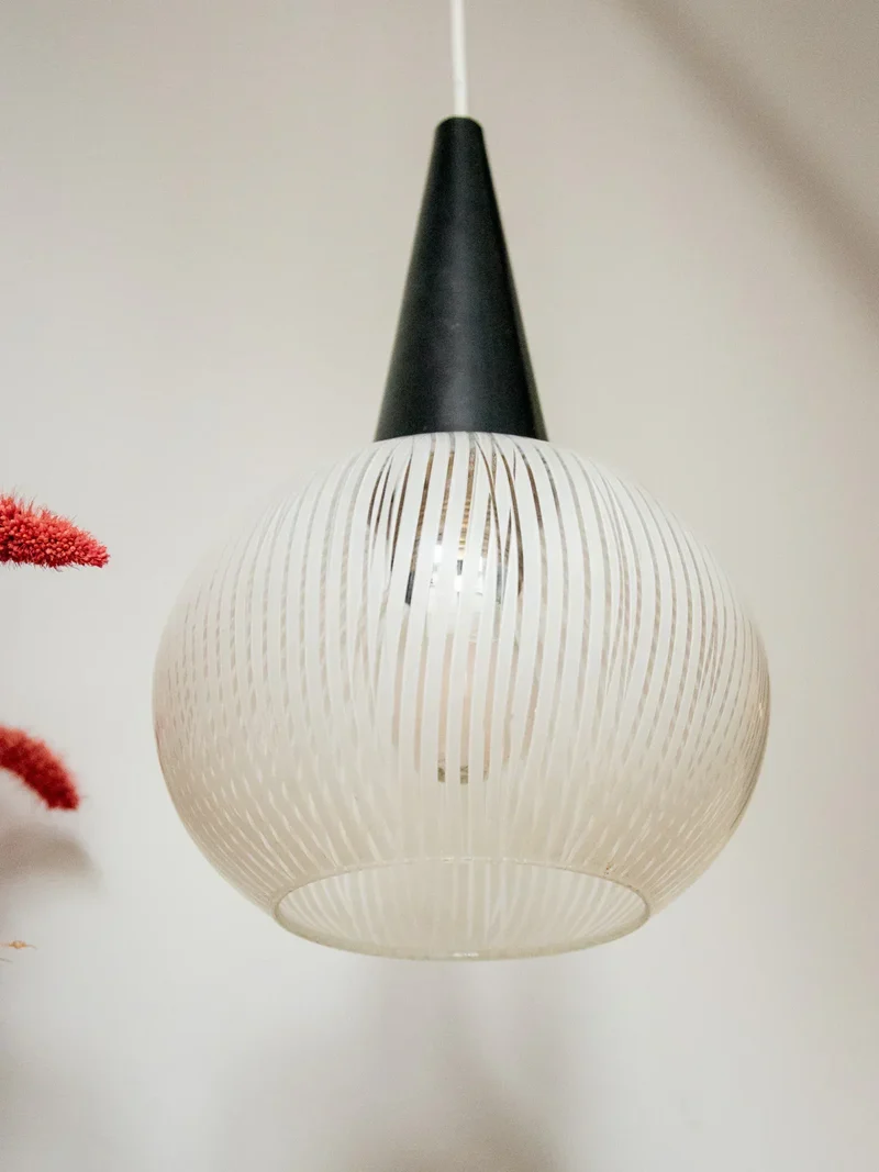 Sonia, la suspension art déco en métal et verre N°199