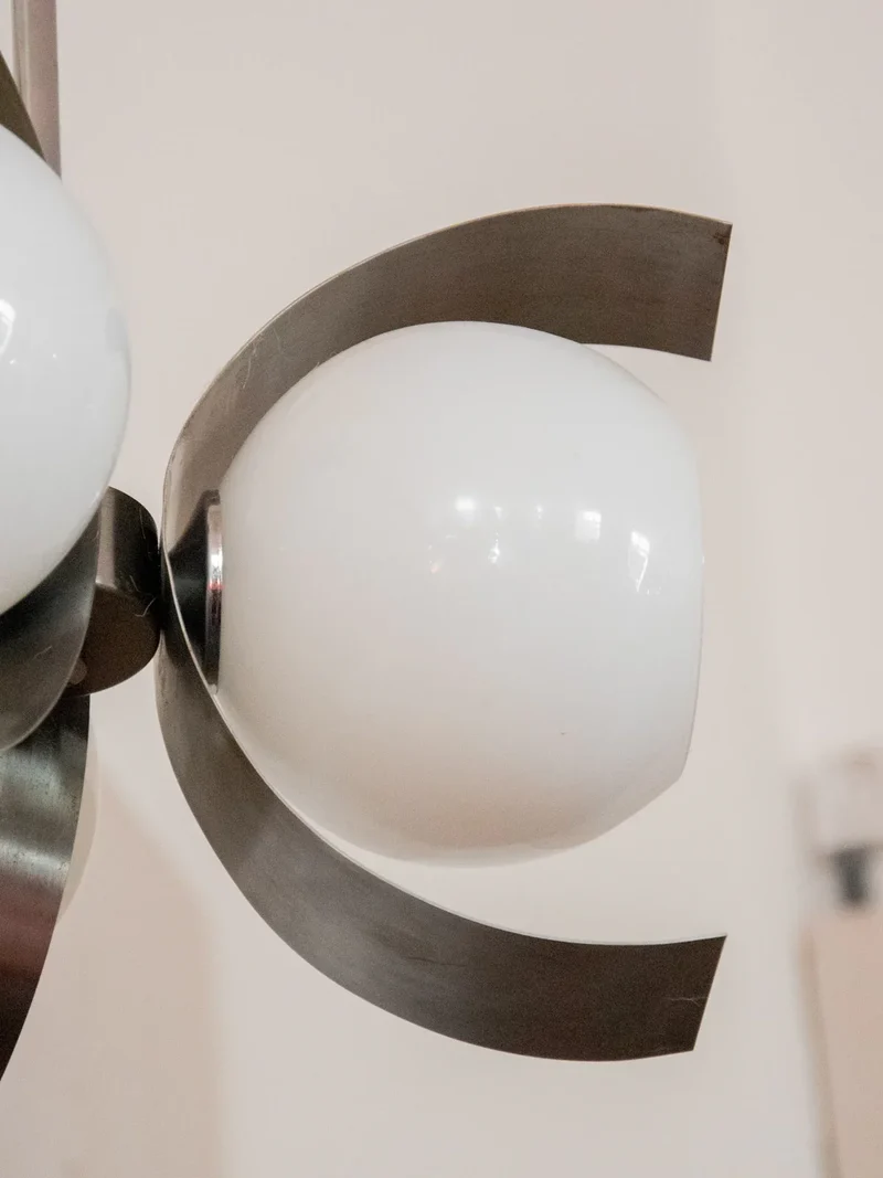 Sonia, la suspension arc de lune en opaline N°239