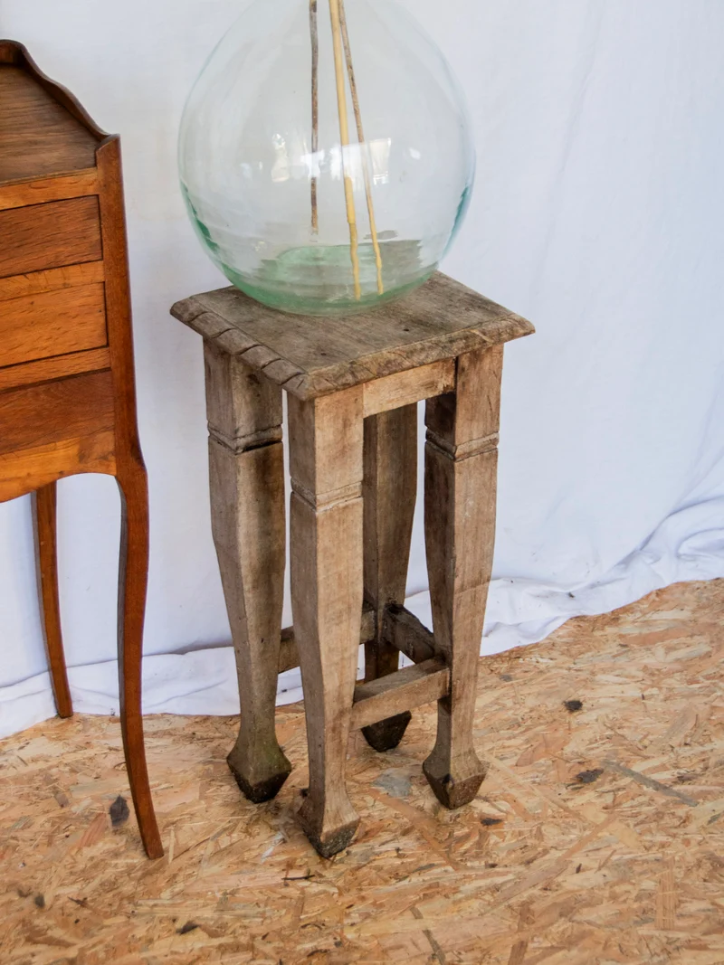 Regis, le tabouret haut en bois N°913