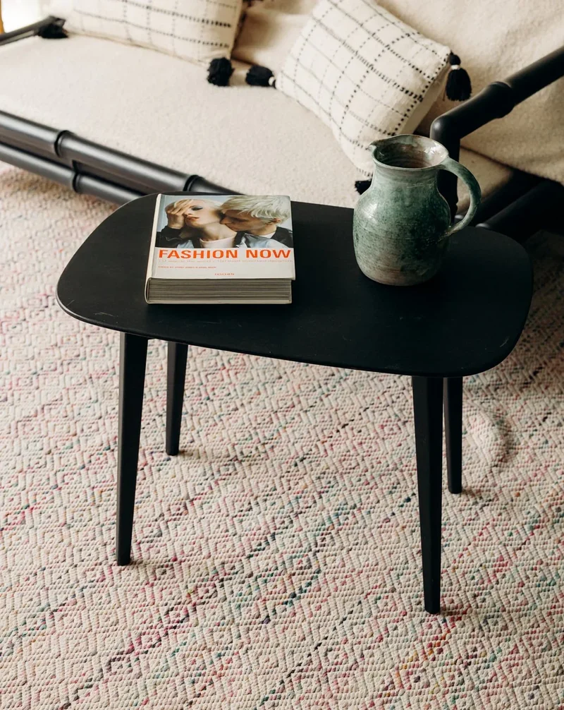 Donna, la table basse au pieds compas N°849