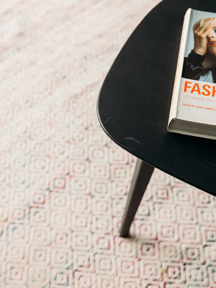 Donna, la table basse au pieds compas N°849