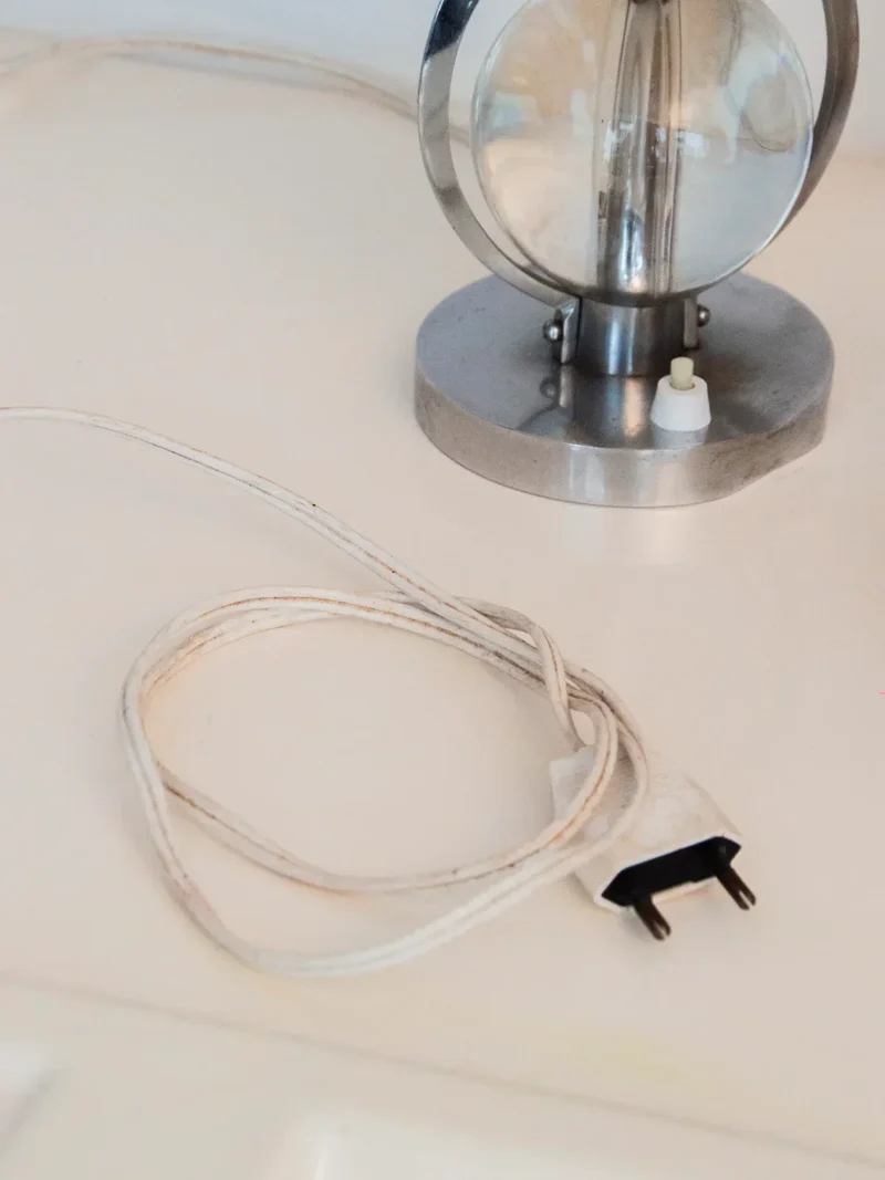 Julia, la lampe en chrome et verre N°826