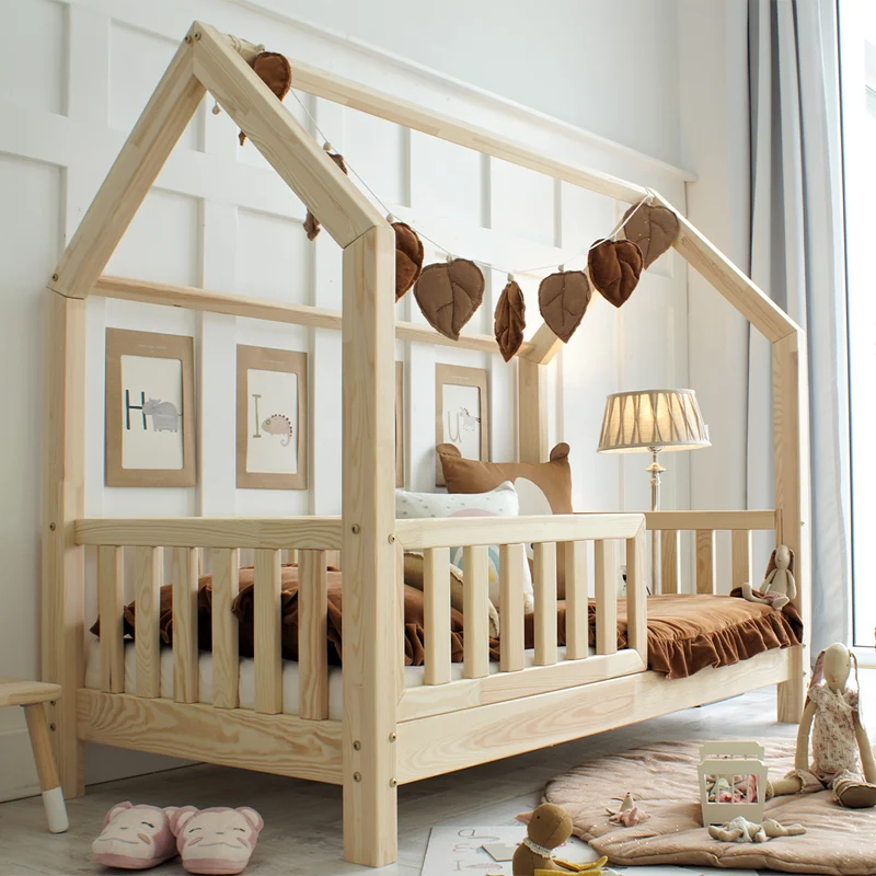 Lit cabane 80x160 barrière et sommier inclus pieds 10 cm Daisy Bois