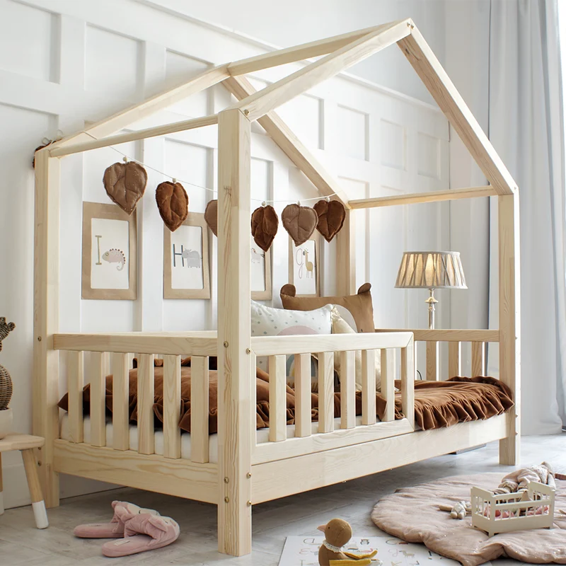 Lit cabane 80x160 barrière et sommier inclus pieds 10 cm Roxane Bois
