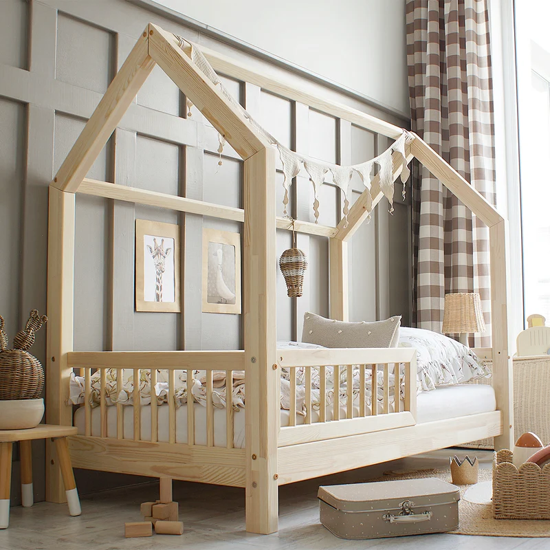 Lit cabane 80x160 barrière et sommier inclus pieds 10 cm Sofia Bois