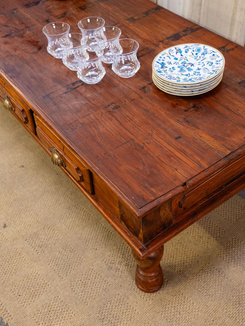 Léonie, la table basse grand format en bois exotique N°477