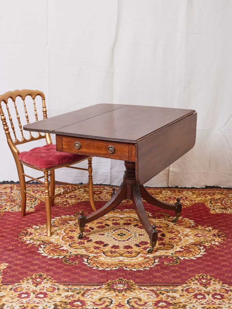 Romy, la table à manger anglaise pliante N°600