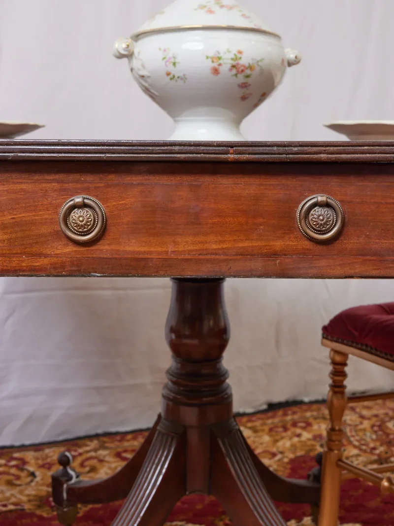 Romy, la table à manger anglaise pliante N°600