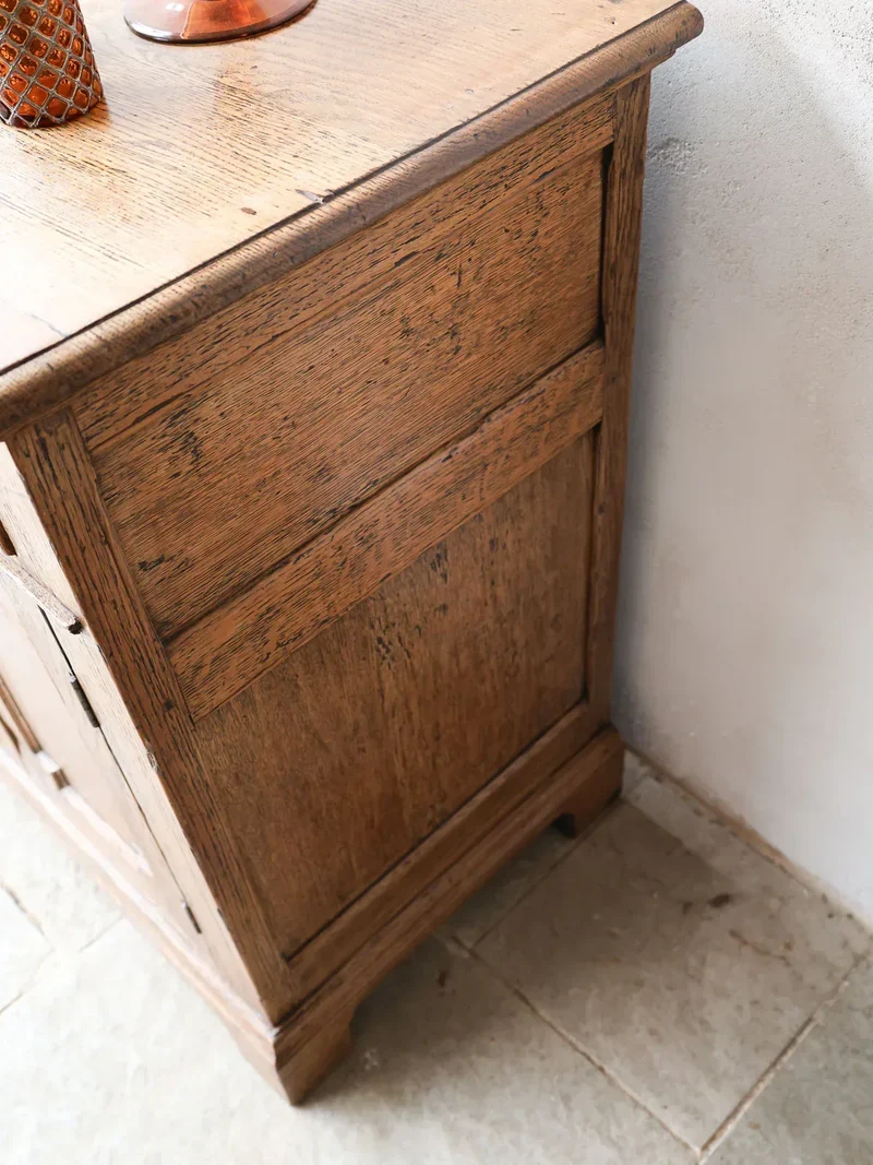 Gilbert, le buffet de métier en chêne massif N°684