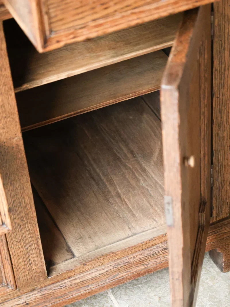Gilbert, le buffet de métier en chêne massif N°684