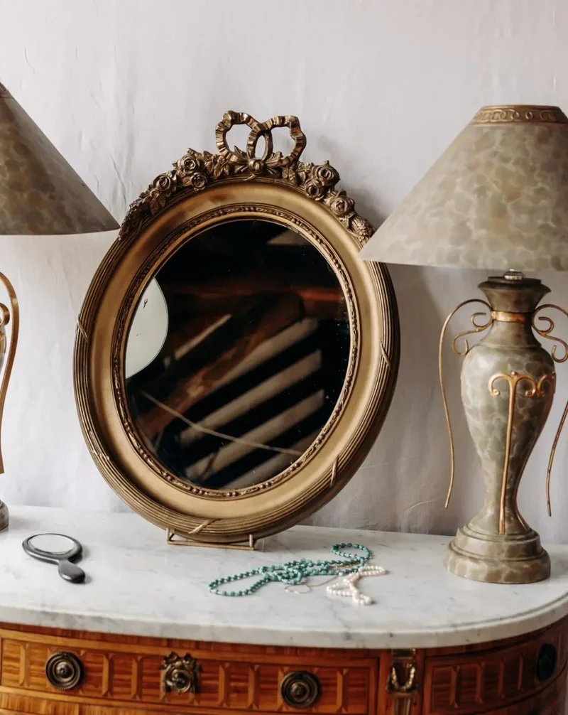 Georges, le grand miroir doré N°989