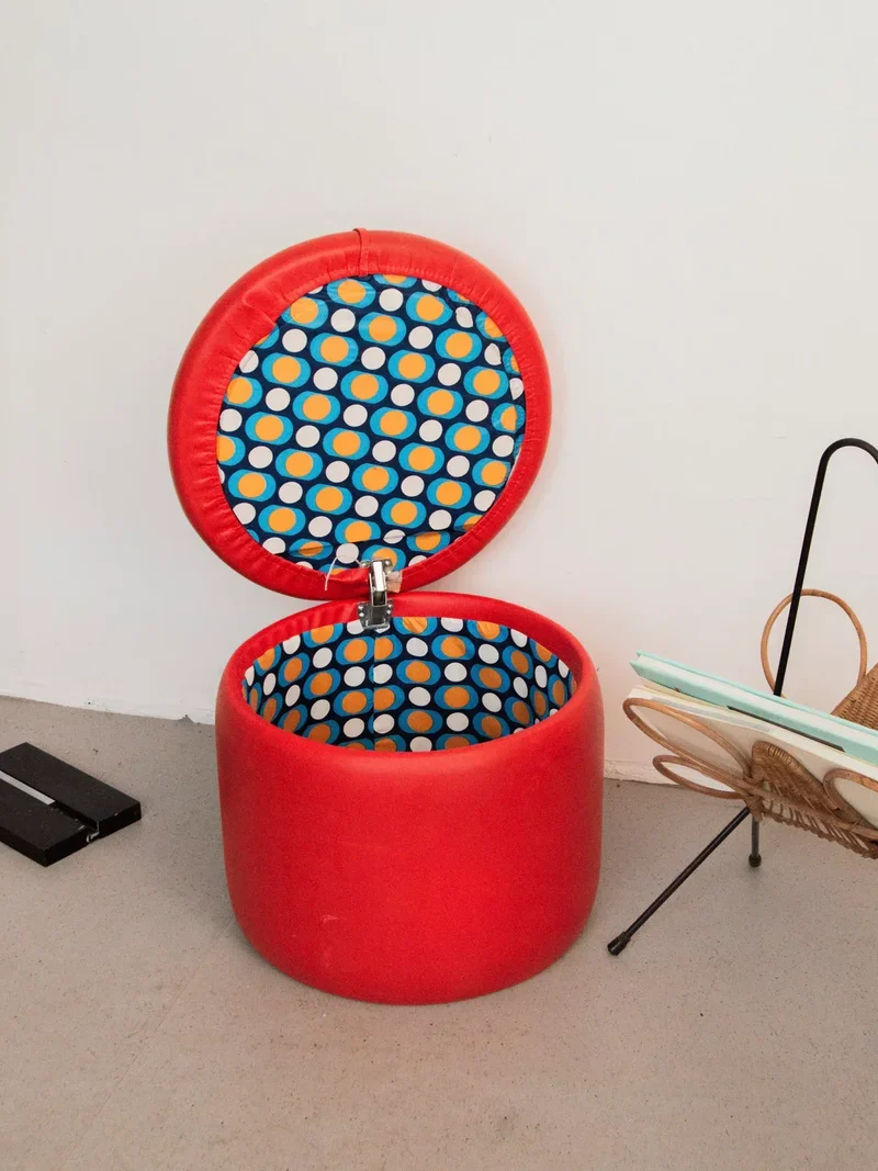 Jean-Philippe, le pouf à rangement intégré N°80