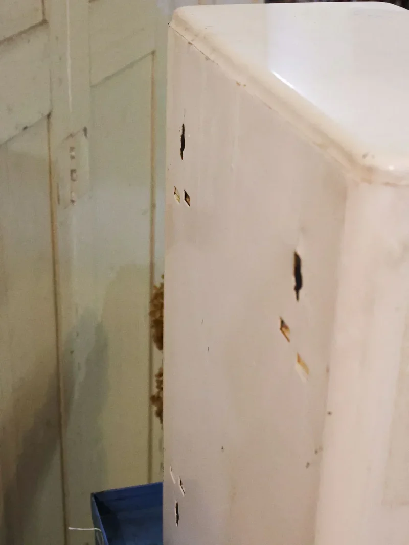 Gaëlle, l'armoire à pharmacie métallique blanche N°717