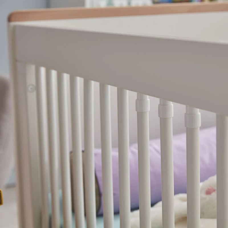 Lit bébé et commode à langer Pinio Snap Blanc et bois