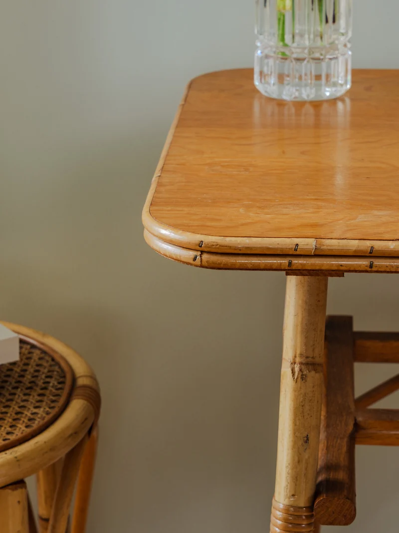 Edouard, le bureau vintage en rotin N°555