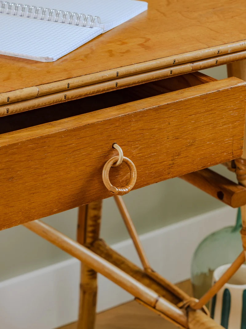 Edouard, le bureau vintage en rotin N°555