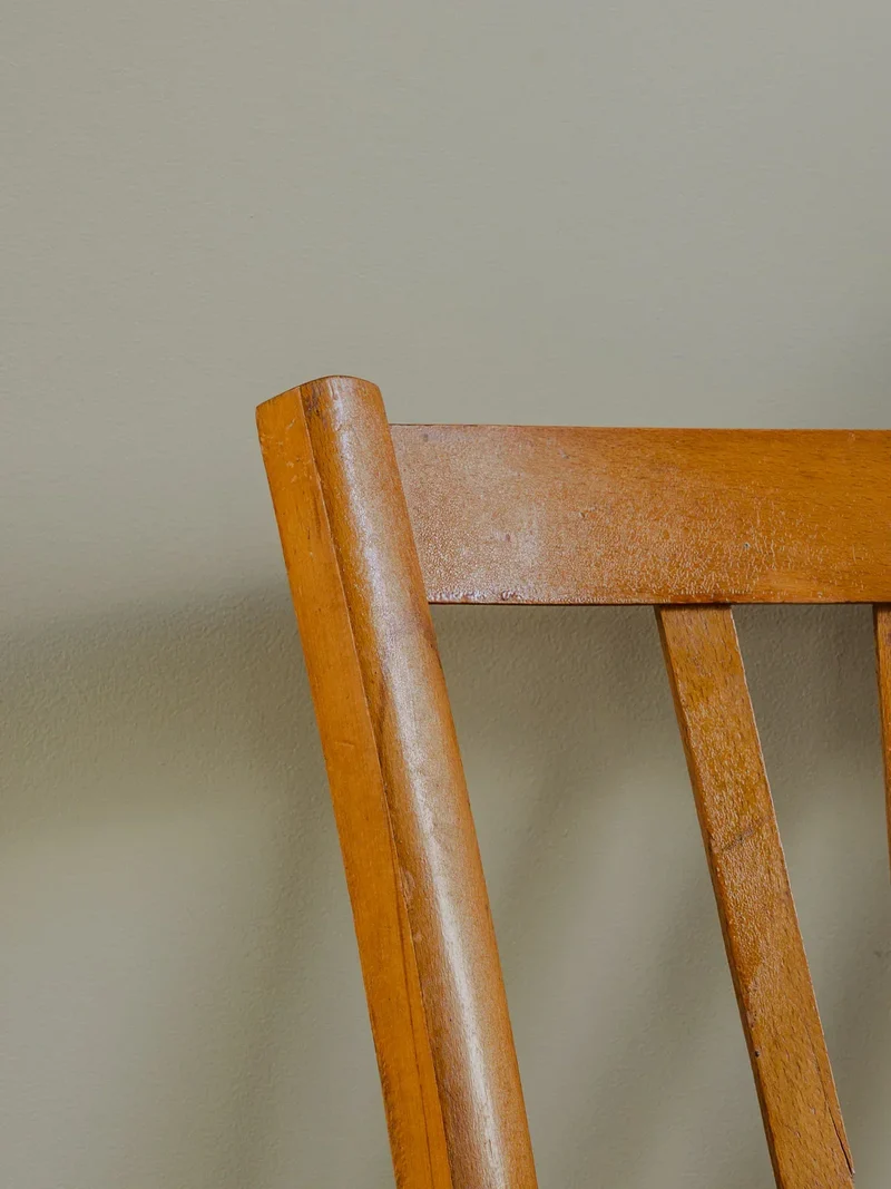 Claude, la chaise bistrot en bois N°1007