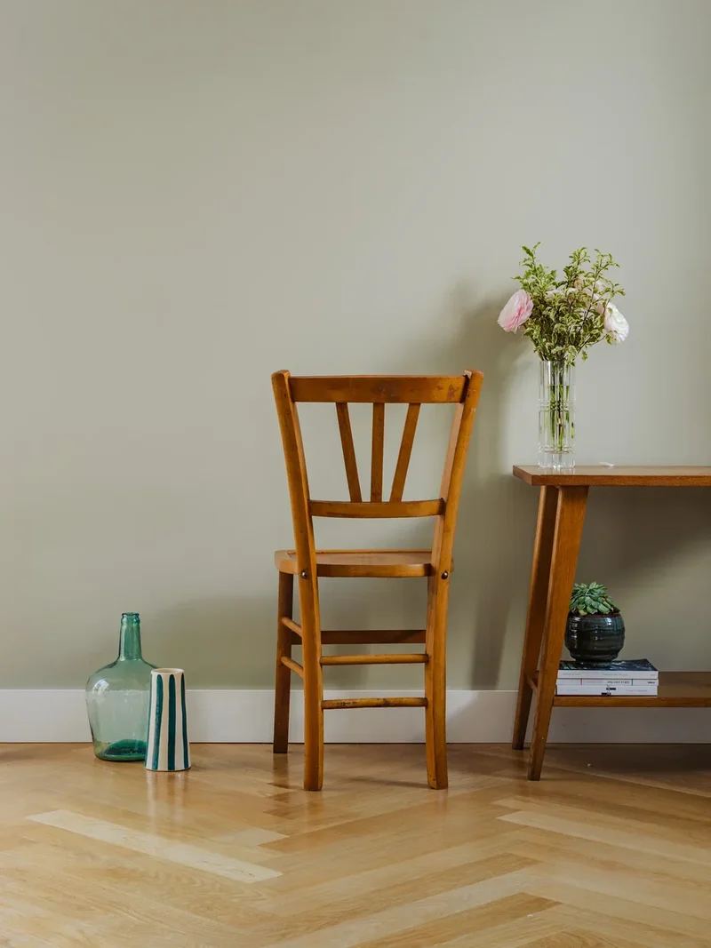 Claude, la chaise bistrot en bois N°1007