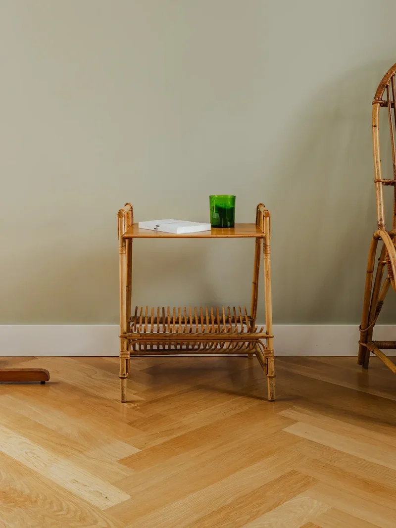 Désiré, la table porte-revues en rotin N°156