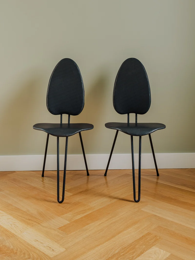 Alma, la paire de chaises noires N°1291