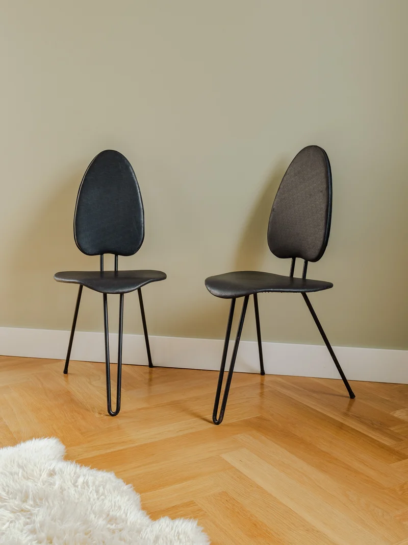 Alma, la paire de chaises noires N°1291