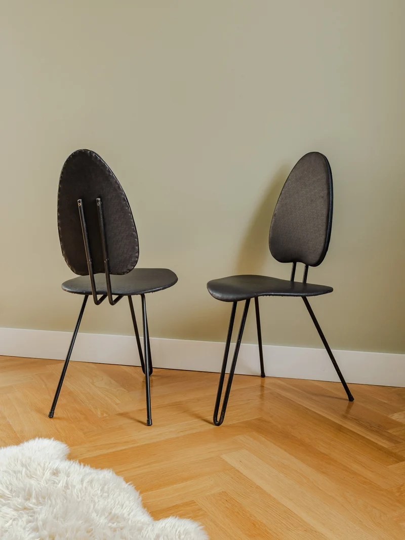 Alma, la paire de chaises noires N°1291