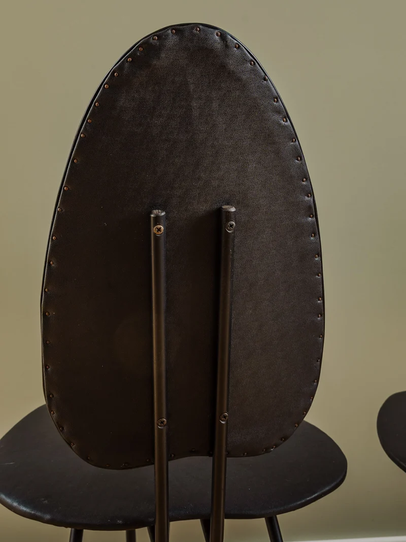 Alma, la paire de chaises noires N°1291