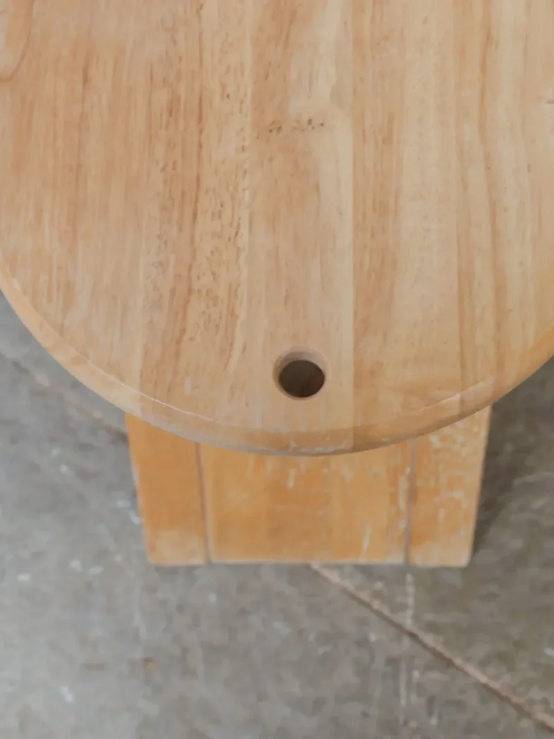 Axel, la paire de tabourets pliants en bois N°584