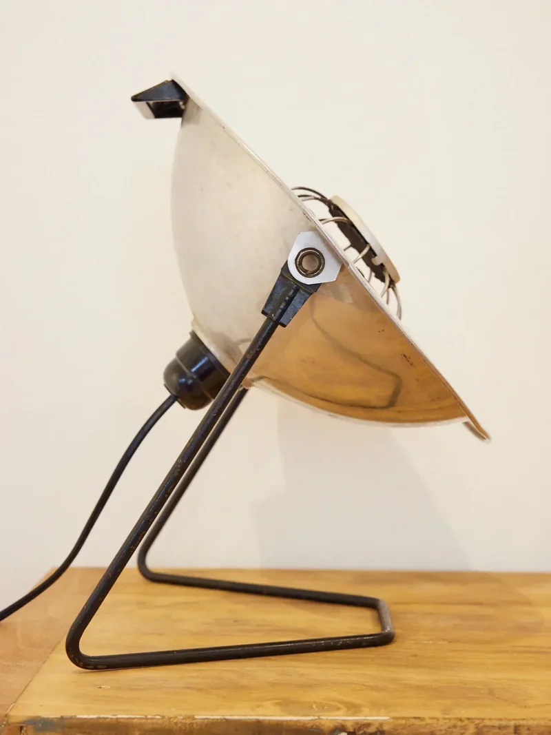 Julia, la lampe à poser industrielle Calor N°722
