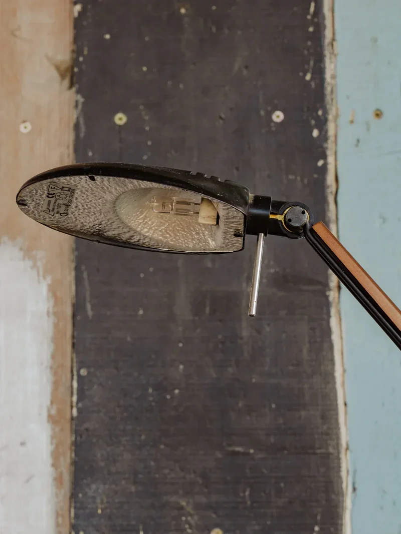 Julien, le lampadaire noir en métal N°307