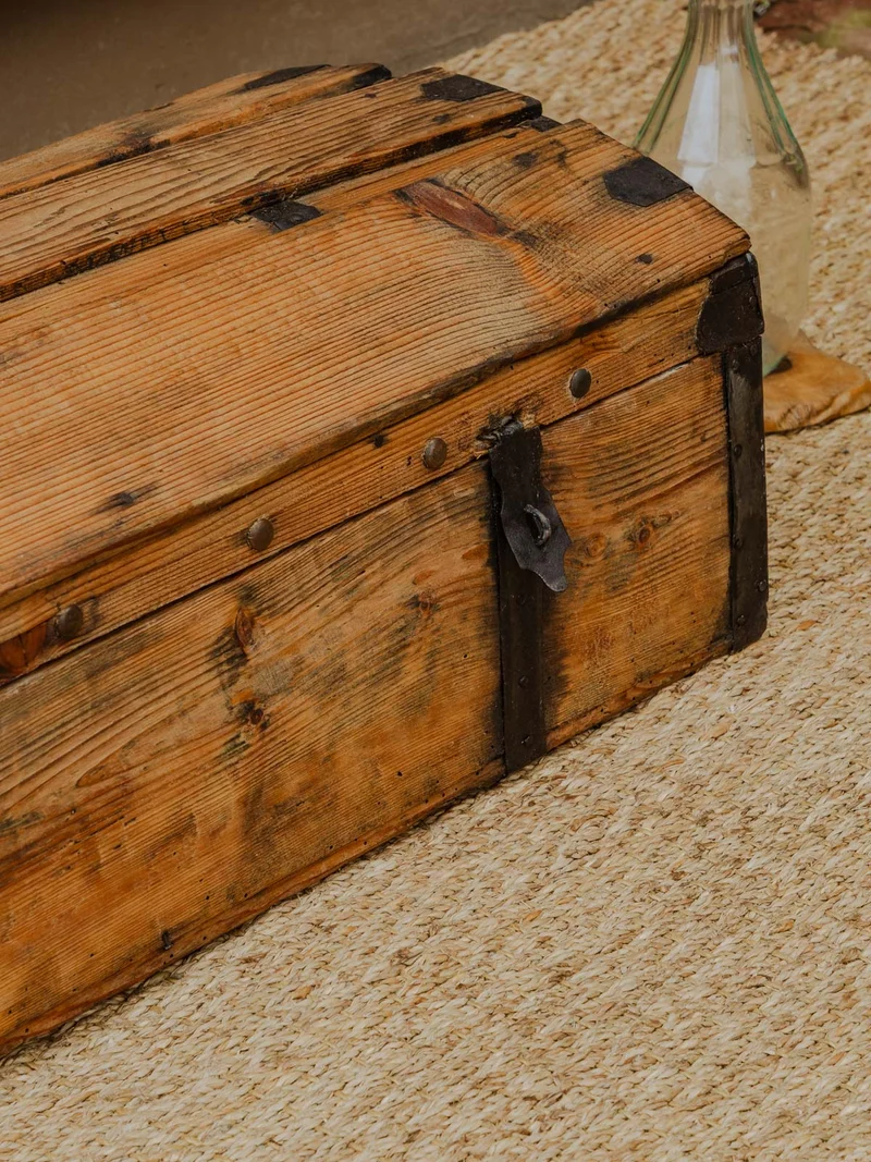 Lucienne, la malle vintage en bois N°260