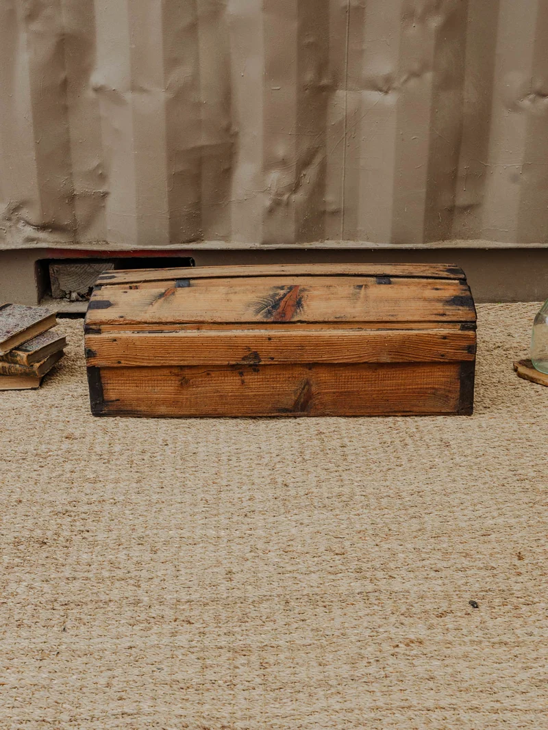 Lucienne, la malle vintage en bois N°260