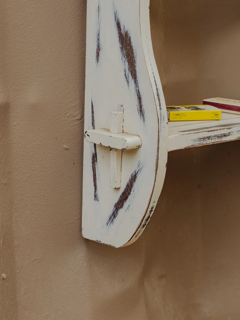 Gaëlle, l'étagère murale en bois N°679