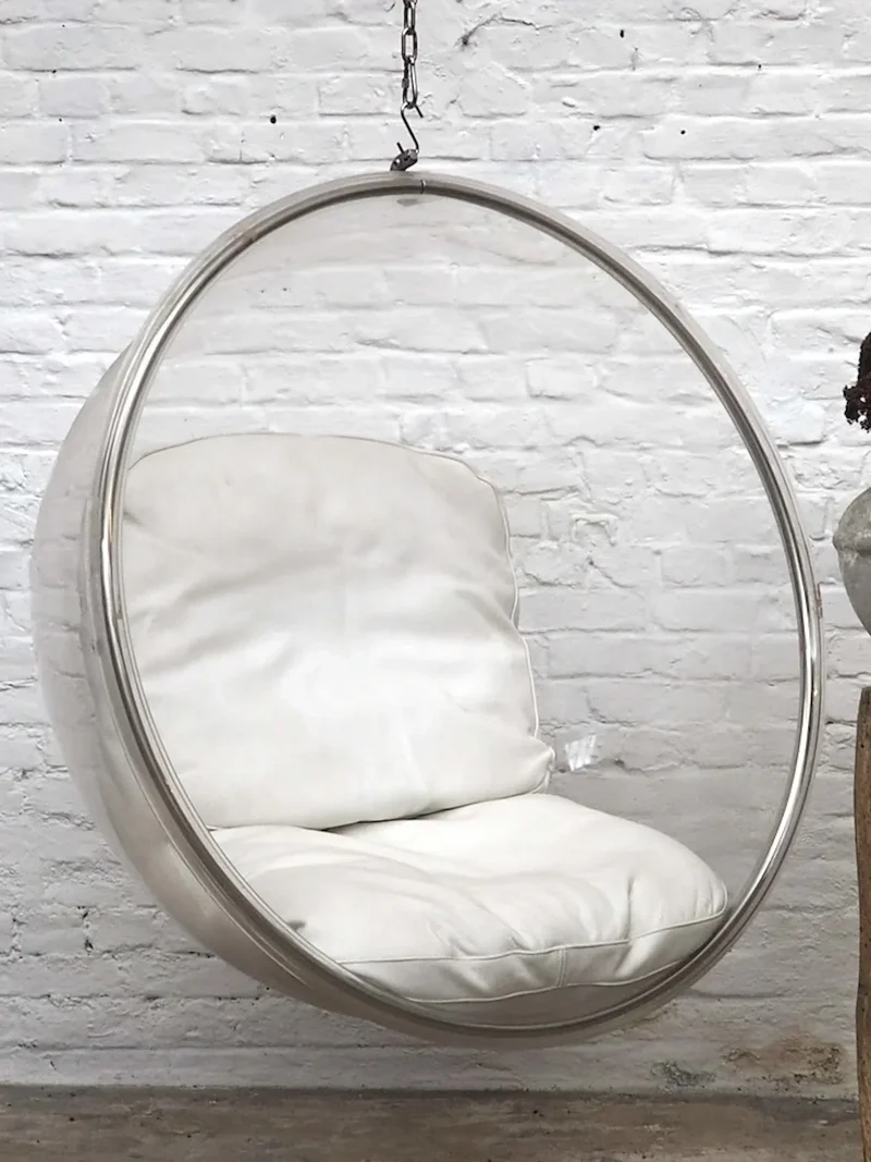 Jakob, le grand fauteuil Bubble Chair N°812
