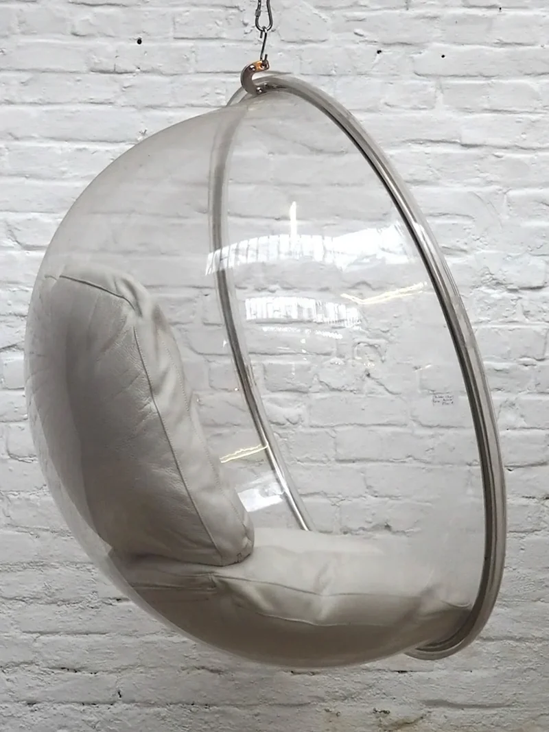 Jakob, le grand fauteuil Bubble Chair N°812