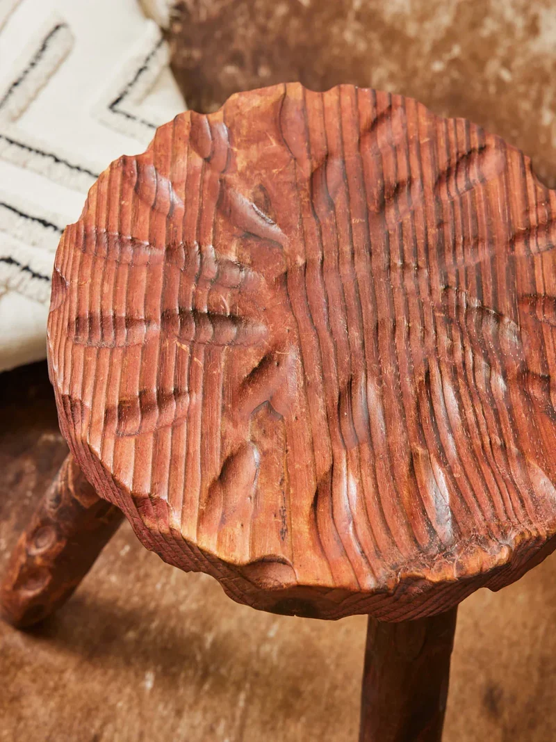 Regis, le tabouret campagne en bois N°828
