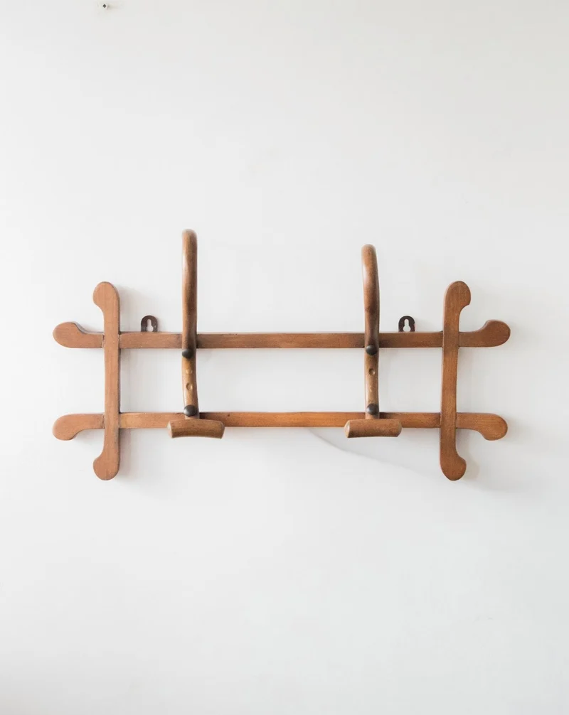 Max, le porte-manteau style Thonet N°244