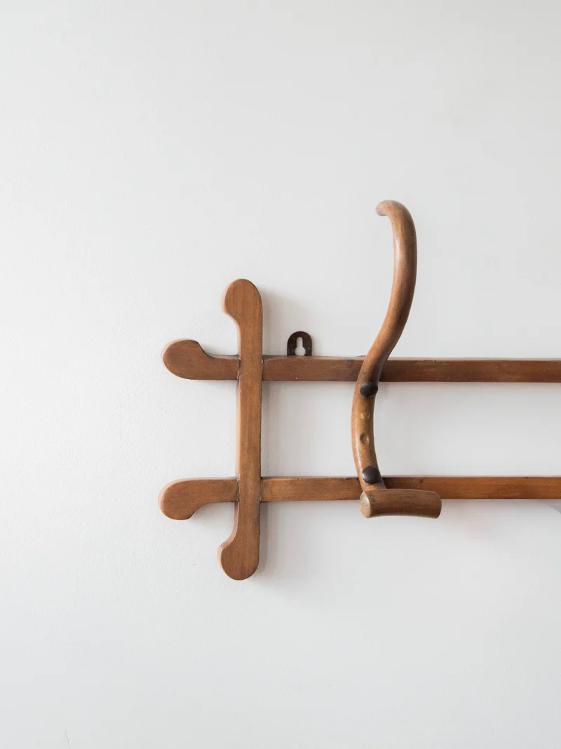Max, le porte-manteau style Thonet N°244