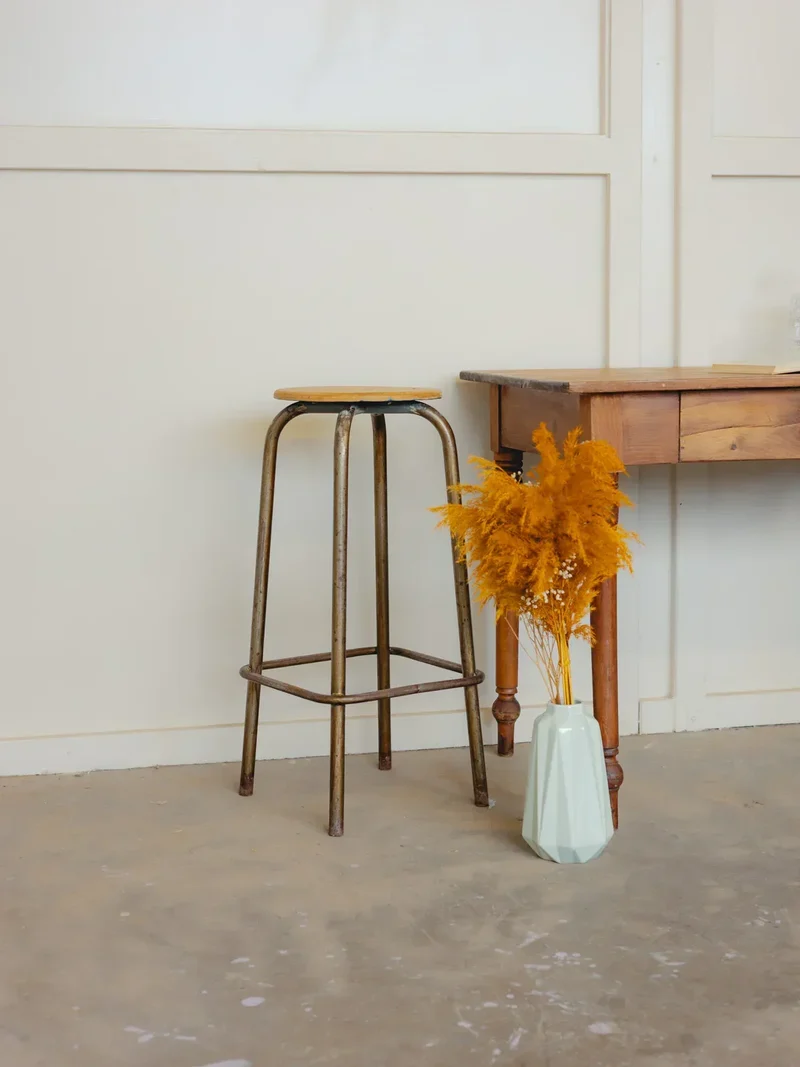 Pierre, le tabouret de bar en métal et bois N°36