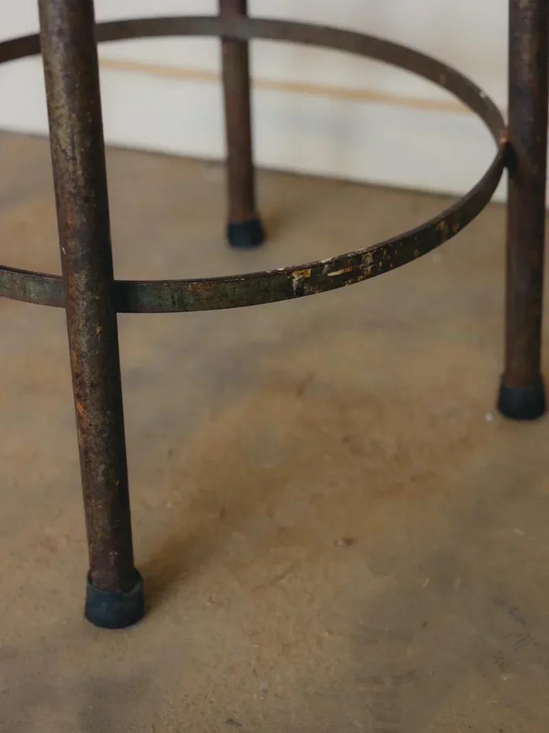 Regis, le tabouret industriel en métal N°839
