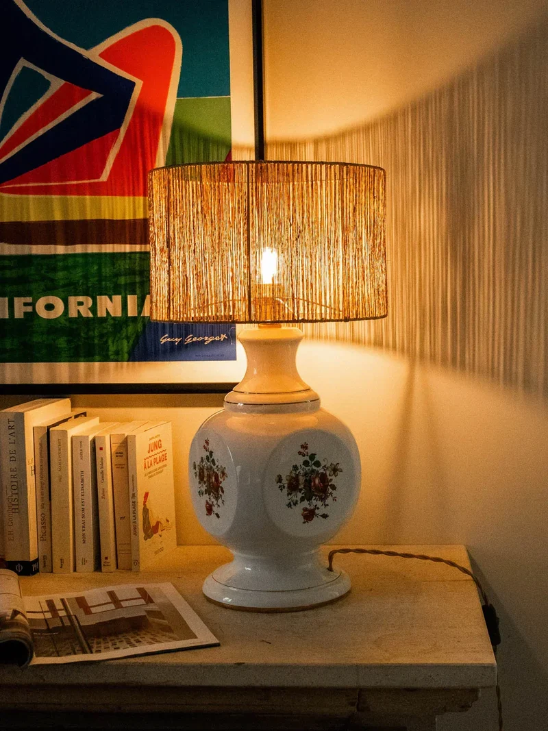 Suzanne, la grande lampe à poser en céramique N°485