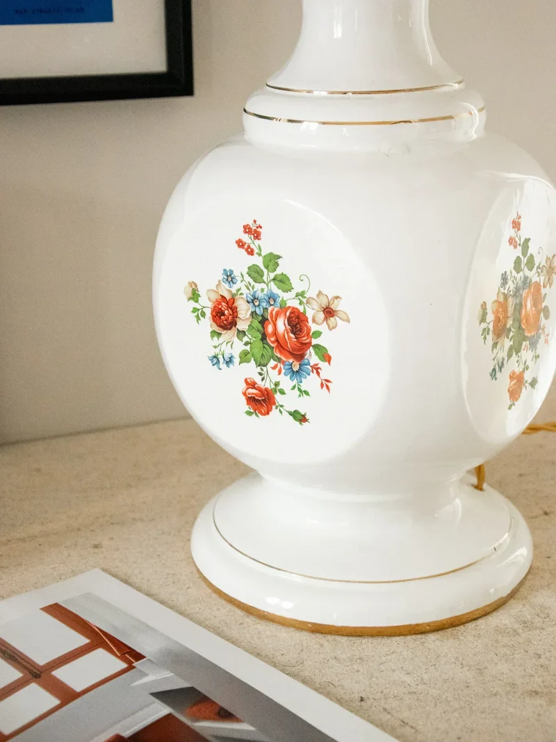 Suzanne, la grande lampe à poser en céramique N°485